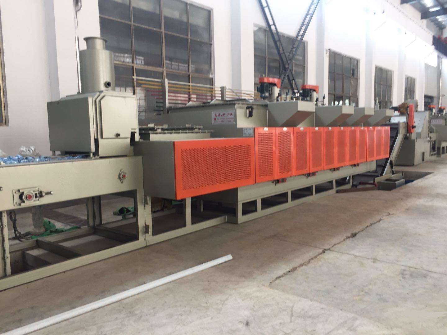 什么是網(wǎng)帶式淬火爐